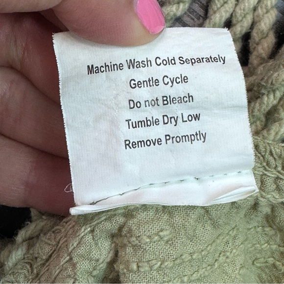 Chenille Sage Medalion Tufting Textured Bedspread with Fringe size King - Picture 7 of 16